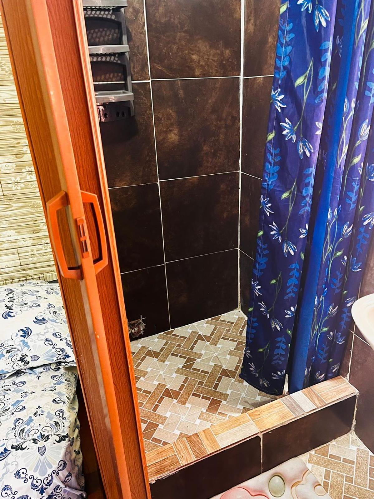 Hospedaje Arvakeni San Cristóbal Quarto foto
